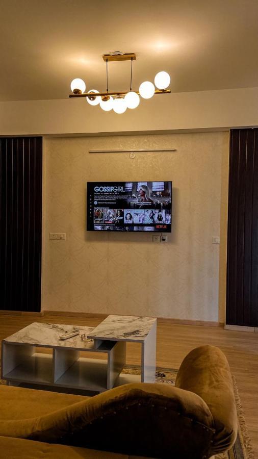 Caramel Dlf My Pad Aparthotel Lucknow Eksteriør bilde